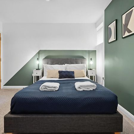 Corinium Lodge - Town Centre Apartment Cirencester Exterior foto