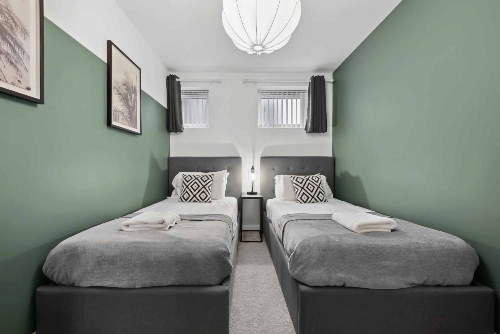 Corinium Lodge - Town Centre Apartment Cirencester Exterior foto